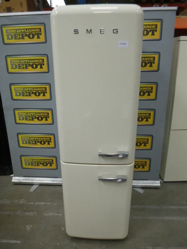 Smeg fridge freezer - smeg,