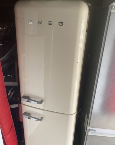 Smeg fridge freezer - smeg, please
