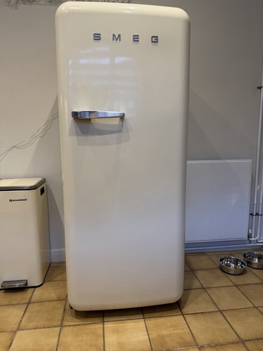 Smeg fridge with freezer - smeg,