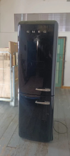 Faulty smeg fab32rbl5uk - -,