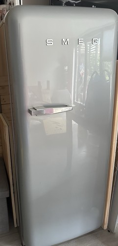 Smeg fridge freezer - fridge,