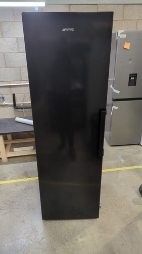 Smeg free standing larder - smeg,