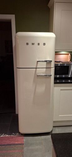 Smeg fridge freezer cream - -,